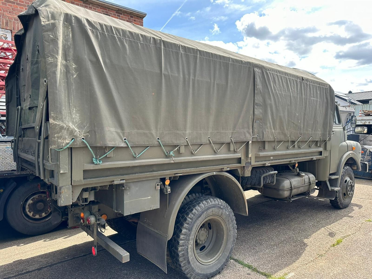 MAN 11.136 HA 4X4*H-zul.*schön*ex belg. Armee - Тентованный фургон: фото 2 MAN 11.136 HA 4X4*H-zul.*schön*ex belg. Armee - Тентованный фургон: фото 2