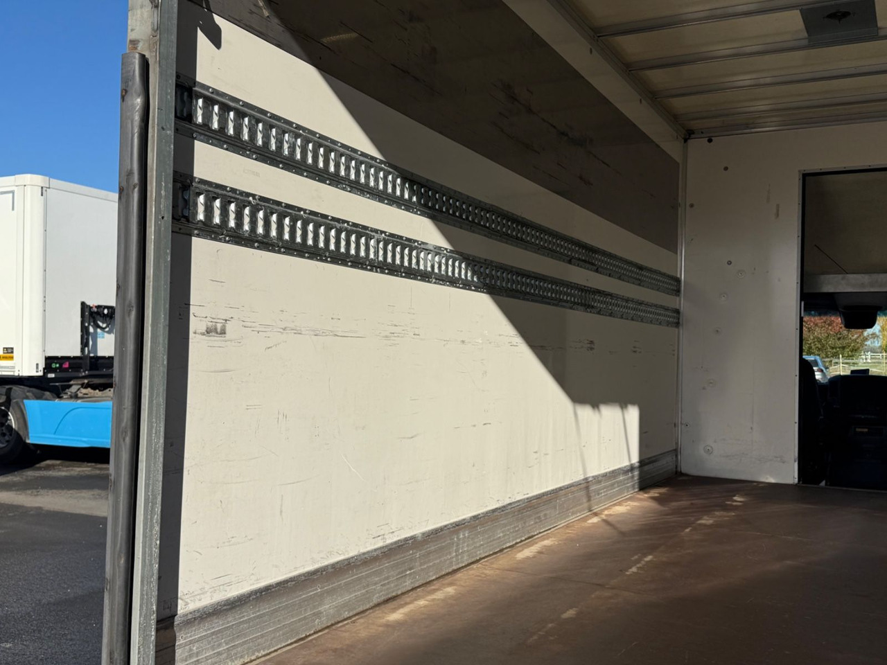 Малотоннажный фургон Mercedes-Benz Sprinter 516 cdi Koffer, Lbw, Automatik: фото 12 Малотоннажный фургон Mercedes-Benz Sprinter 516 cdi Koffer, Lbw, Automatik: фото 12