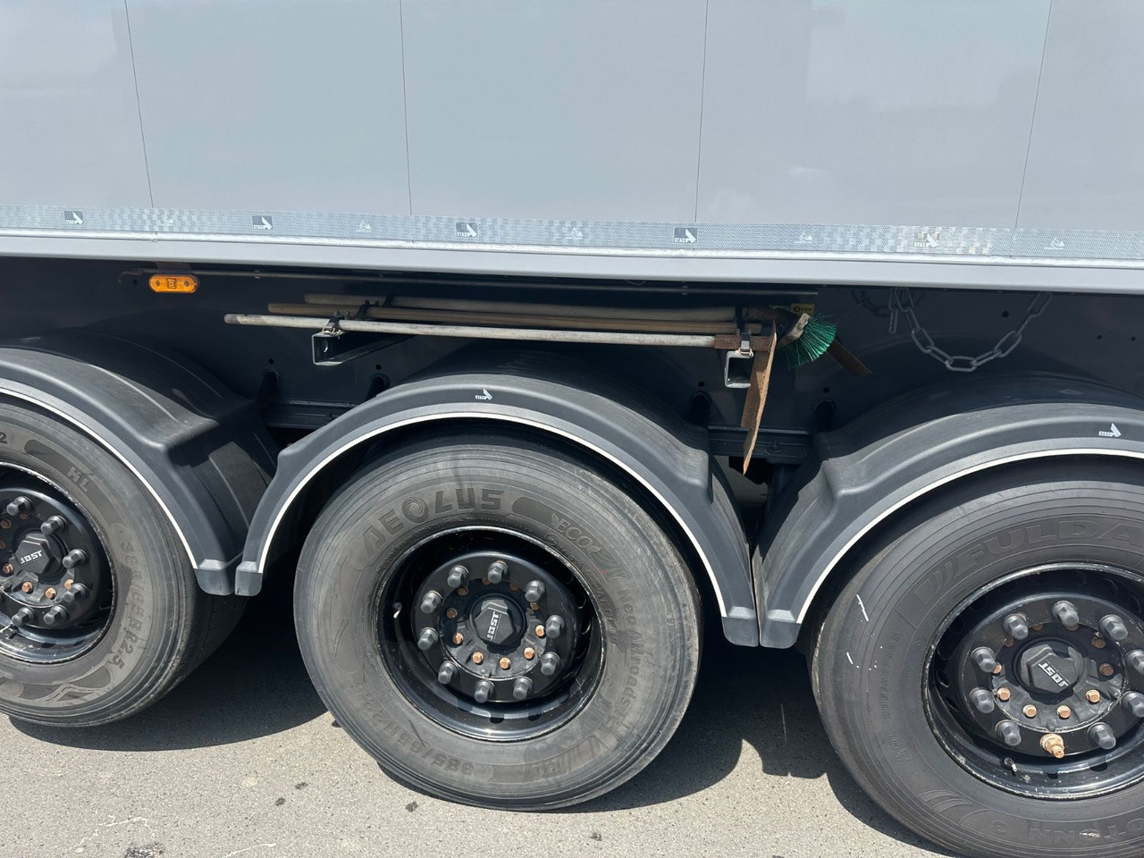 Stas S300CX/AgroSTAR/49m³/2x Lift/ Alu - Самосвальный полуприцеп: фото 5 Stas S300CX/AgroSTAR/49m³/2x Lift/ Alu - Самосвальный полуприцеп: фото 5