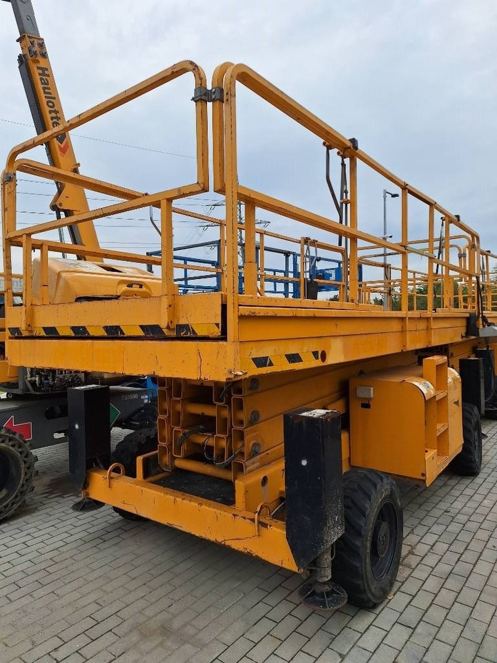 Haulotte H 15 SXL - Ножничный подъемник: фото 4 Haulotte H 15 SXL - Ножничный подъемник: фото 4