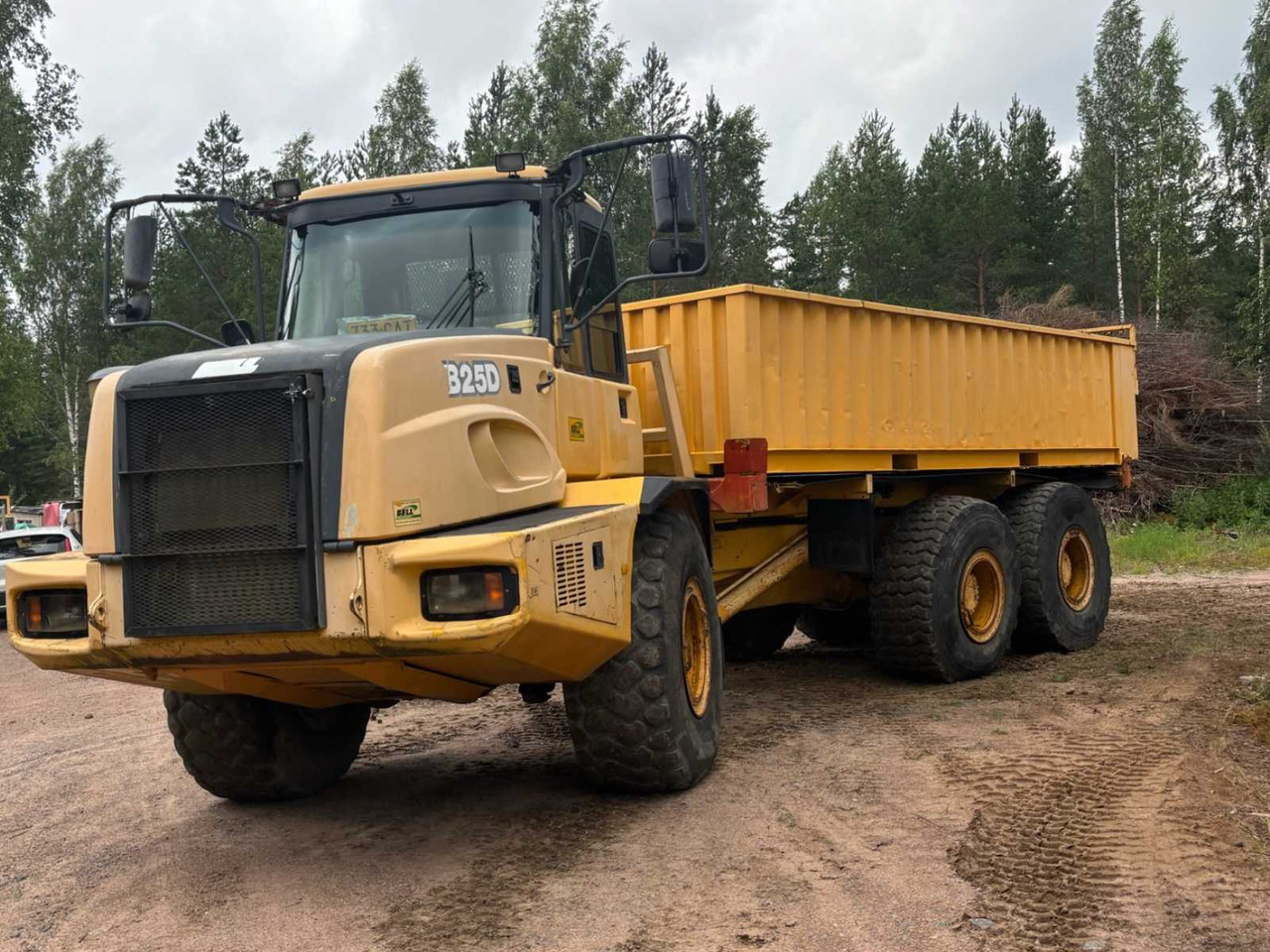 Dump Truck Bell B25D 6x6 - Сочленённый самосвал: фото 1 Dump Truck Bell B25D 6x6 - Сочленённый самосвал: фото 1