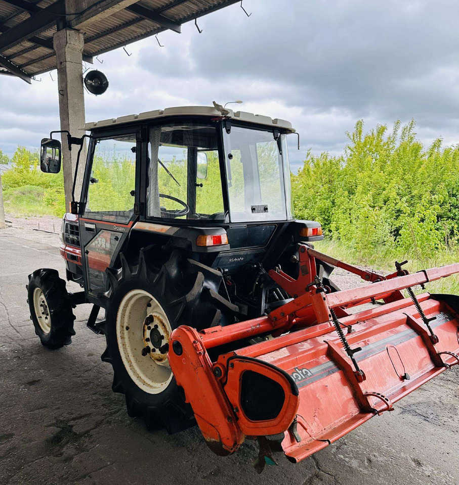 Kubota GL32 - Трактор: фото 4 Kubota GL32 - Трактор: фото 4