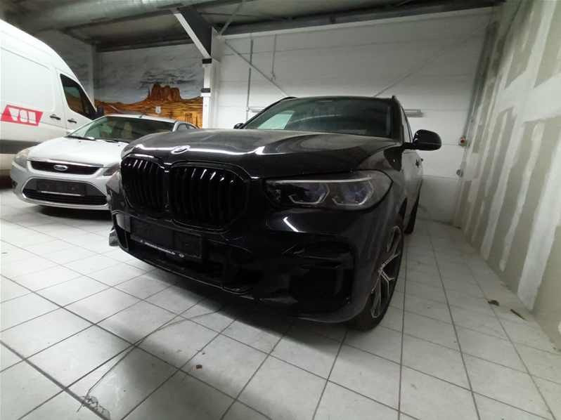 BMW X5 xDrive 40 i M Sport LED HEAD UP STANDHEIZUNG - Внедорожник: фото 3 BMW X5 xDrive 40 i M Sport LED HEAD UP STANDHEIZUNG - Внедорожник: фото 3