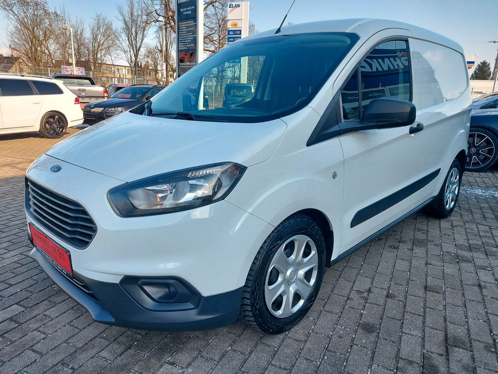 Ford Transit Courier Trend Klima Hundefänger - Микроавтобус, Пассажирский фургон: фото 4 Ford Transit Courier Trend Klima Hundefänger - Микроавтобус, Пассажирский фургон: фото 4