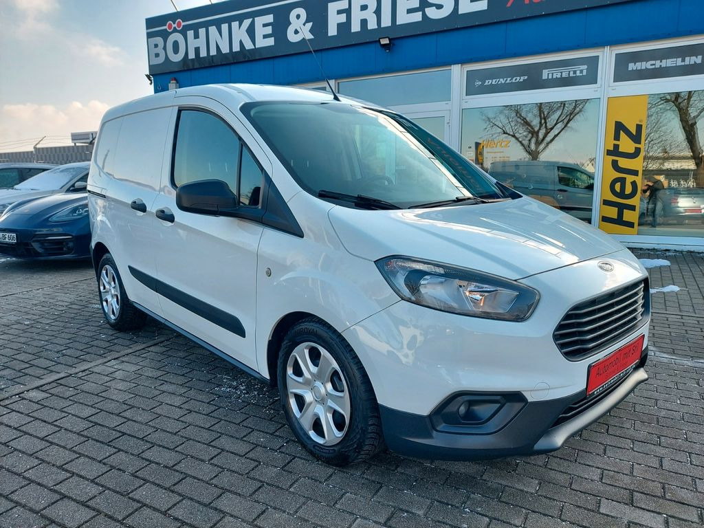 Ford Transit Courier Trend Klima Hundefänger - Микроавтобус, Пассажирский фургон: фото 2 Ford Transit Courier Trend Klima Hundefänger - Микроавтобус, Пассажирский фургон: фото 2