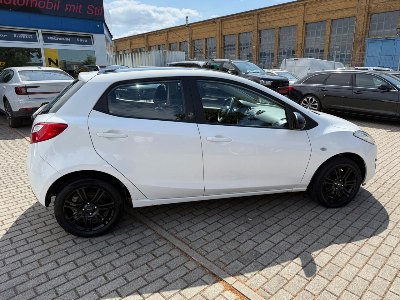 Mazda 2 Lim. 1.3 Origami 5 TÜER KLIMA SHZ TÜV NEU - Легковой автомобиль: фото 3 Mazda 2 Lim. 1.3 Origami 5 TÜER KLIMA SHZ TÜV NEU - Легковой автомобиль: фото 3