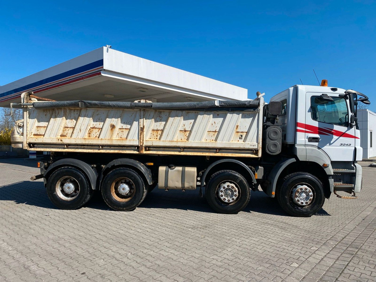 Самосвал Mercedes-Benz Axor 2 C 4-Achser 3243 8x4 KLIMA RETARDER MEILER: фото 8 Самосвал Mercedes-Benz Axor 2 C 4-Achser 3243 8x4 KLIMA RETARDER MEILER: фото 8