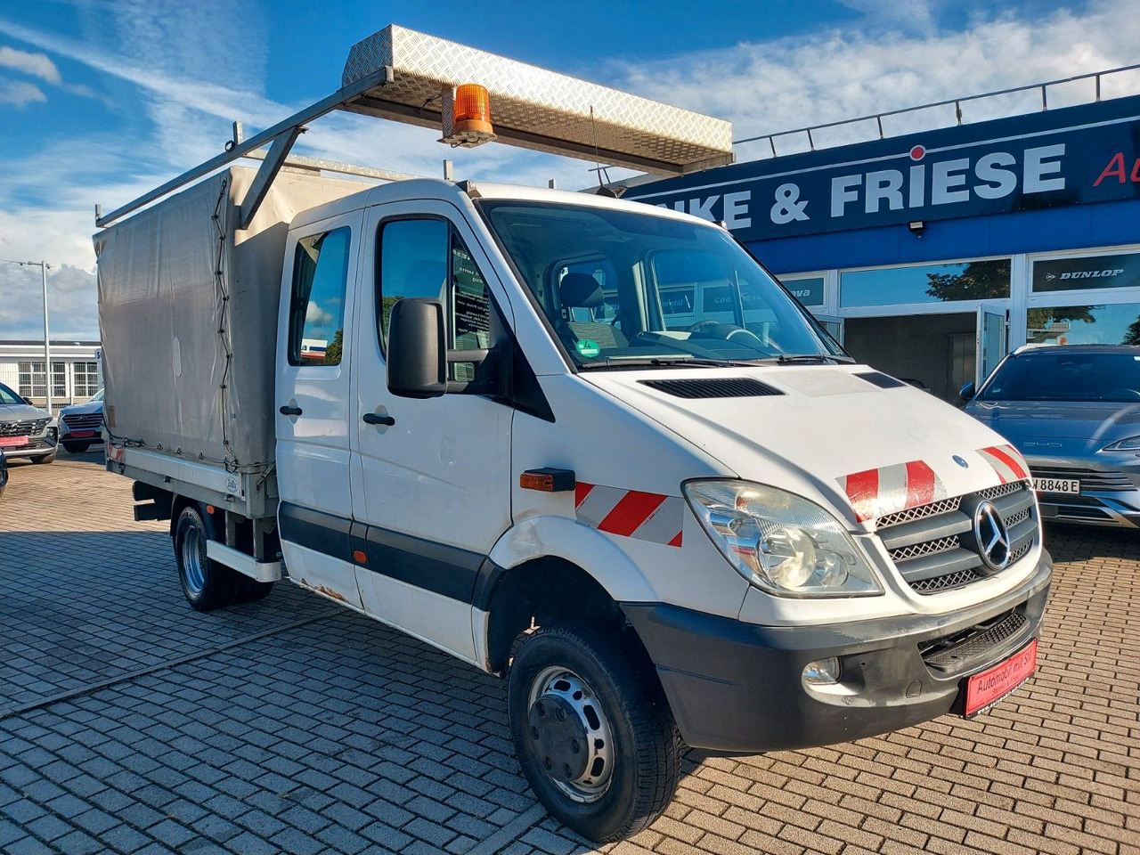 Mercedes-Benz Sprinter II Pritsche DoKa 516 4X4 Plane 6 Sitze - Тентованный фургон, Грузопассажирский фургон: фото 1 Mercedes-Benz Sprinter II Pritsche DoKa 516 4X4 Plane 6 Sitze - Тентованный фургон, Грузопассажирский фургон: фото 1