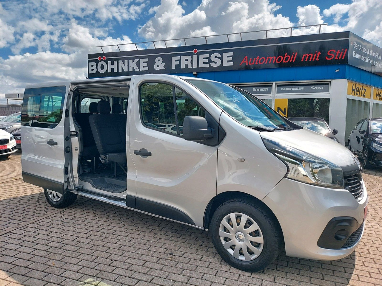Renault Trafic Combi L1H1 2,7t  Expression Klima - Пассажирский фургон: фото 1 Renault Trafic Combi L1H1 2,7t  Expression Klima - Пассажирский фургон: фото 1