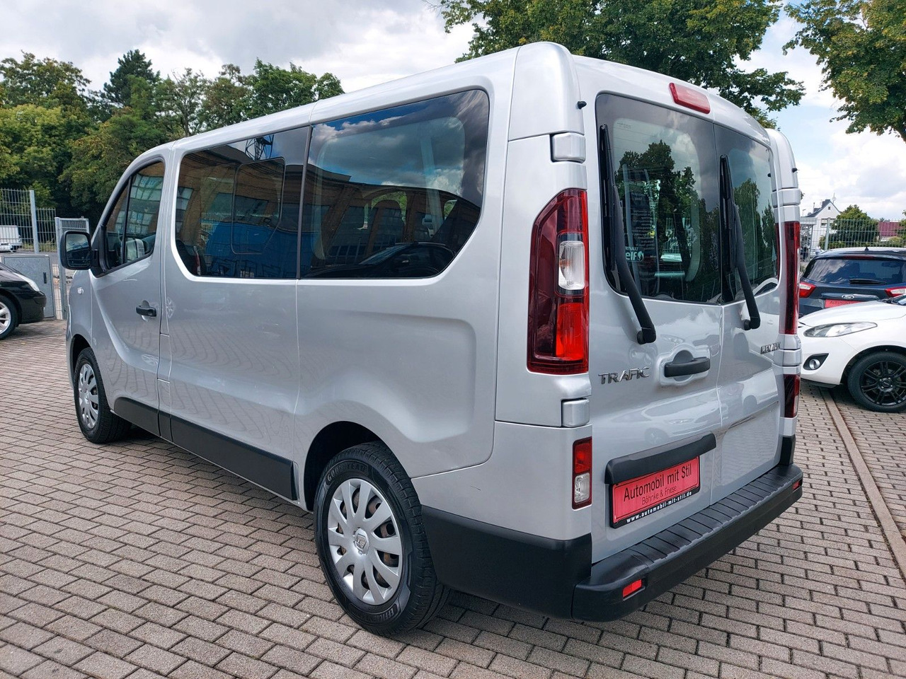 Renault Trafic Combi L1H1 2,7t  Expression Klima - Пассажирский фургон: фото 5 Renault Trafic Combi L1H1 2,7t  Expression Klima - Пассажирский фургон: фото 5