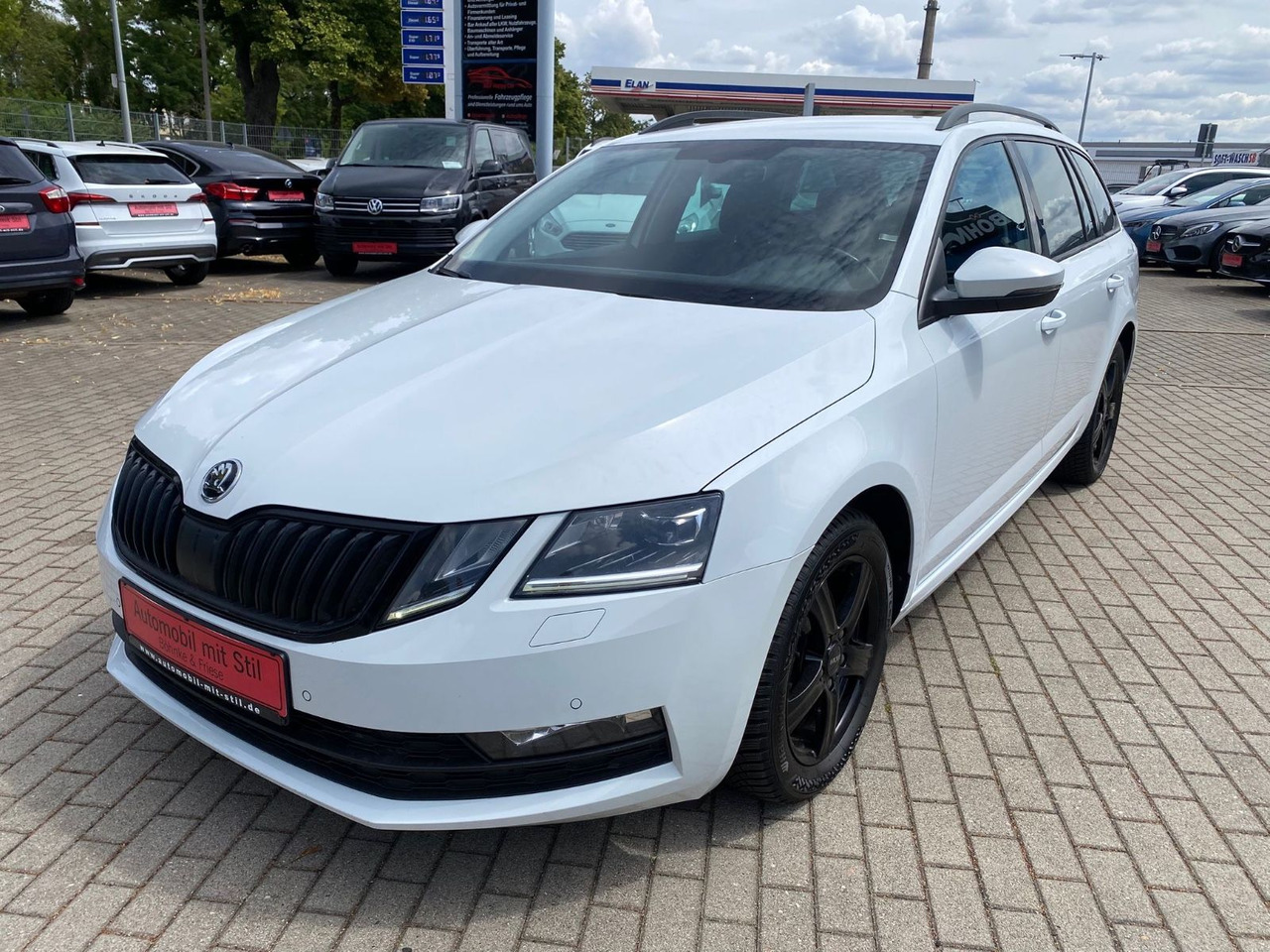 Skoda Octavia Combi Soleil DSG LED Radar ACC - Легковой автомобиль: фото 3 Skoda Octavia Combi Soleil DSG LED Radar ACC - Легковой автомобиль: фото 3