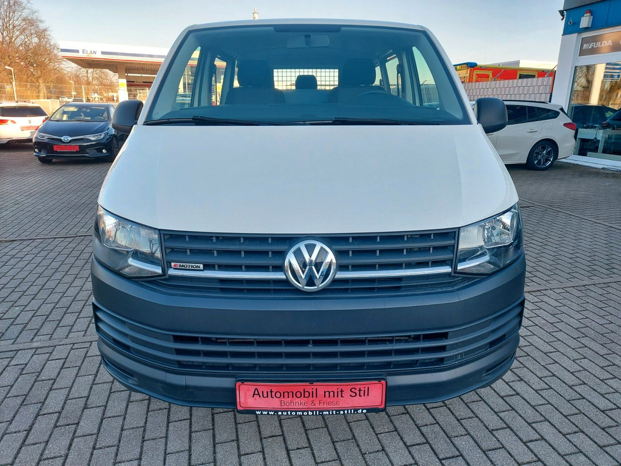 Volkswagen T6 Kombi 4Motion 9 Sitzer KLIMA PDC AHK UVW. Volkswagen T6 Kombi 4Motion 9 Sitzer KLIMA PDC AHK UVW. - Микроавтобус, Пассажирский фургон: фото 4 Volkswagen T6 Kombi 4Motion 9 Sitzer KLIMA PDC AHK UVW. Volkswagen T6 Kombi 4Motion 9 Sitzer KLIMA PDC AHK UVW. - Микроавтобус, Пассажирский фургон: фото 4