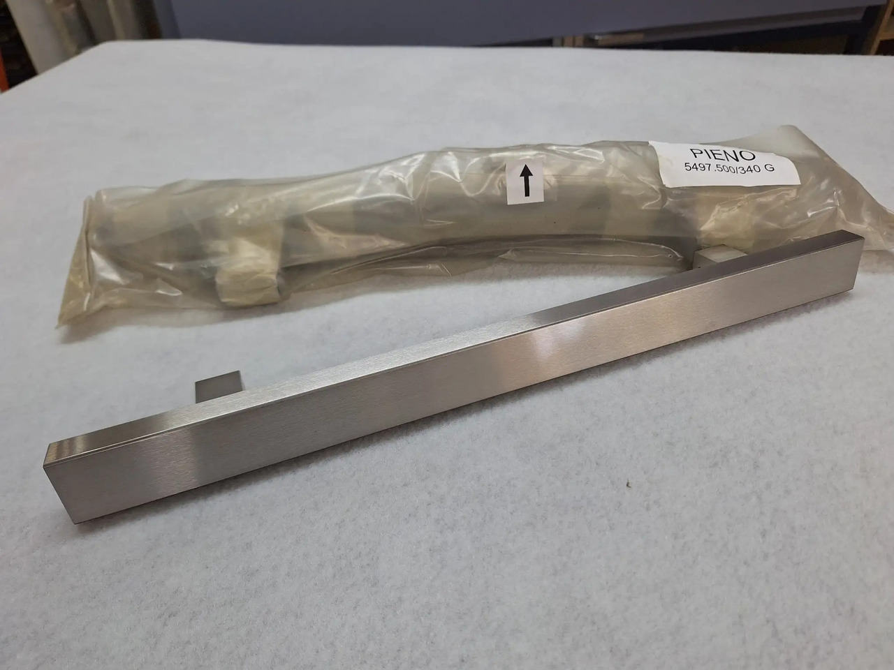 2 Stk. Türgriffe - Дверь и запчасти: фото 1 2 Stk. Türgriffe - Дверь и запчасти: фото 1