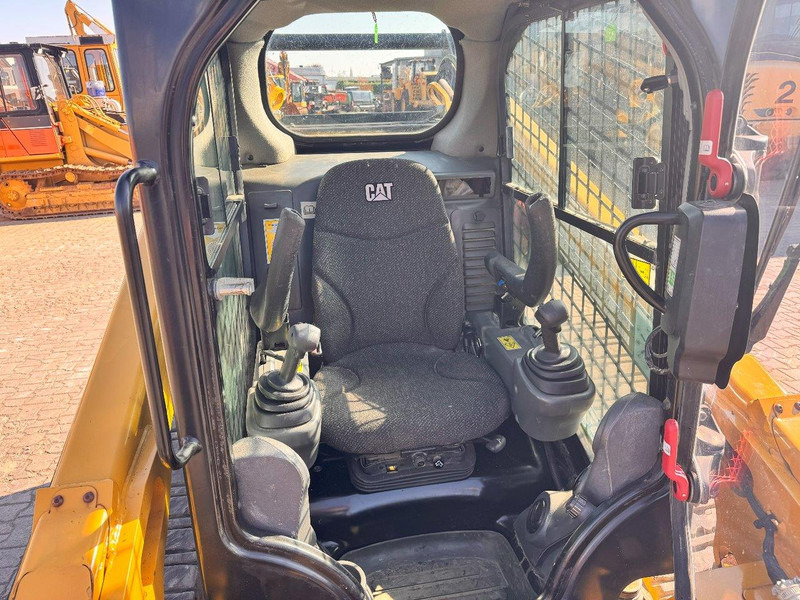Caterpillar 287D NVT - Мини-погрузчик с бортовым поворотом: фото 3 Caterpillar 287D NVT - Мини-погрузчик с бортовым поворотом: фото 3