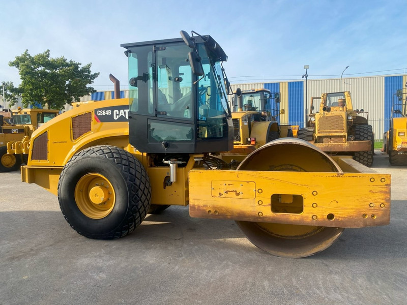 Каток Caterpillar CS64B NVT: фото 6