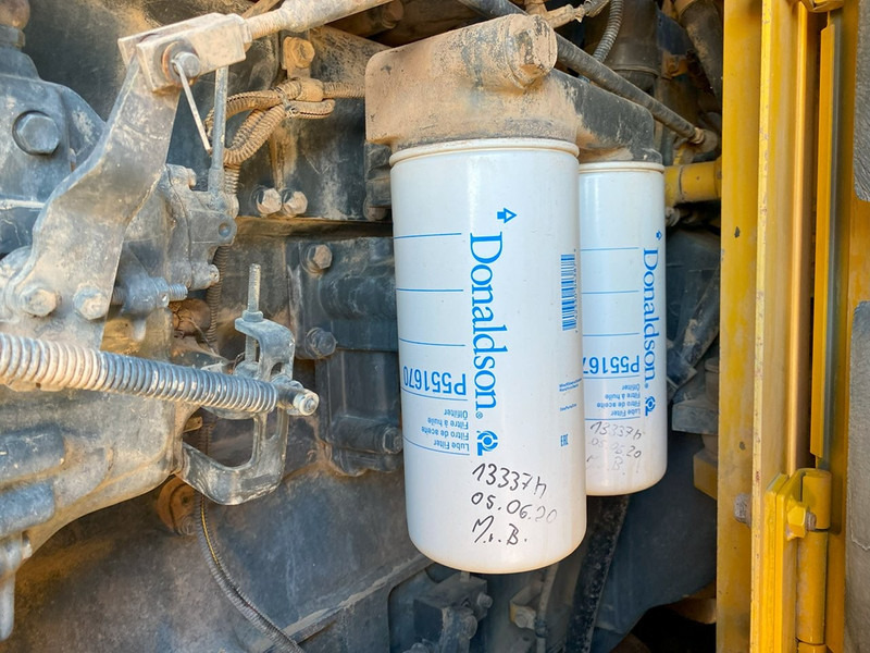 Komatsu D65-15 EX/PX Blade Lift Cylinder OEM 707-02-X0220 - Гидравлика: фото 4 Komatsu D65-15 EX/PX Blade Lift Cylinder OEM 707-02-X0220 - Гидравлика: фото 4