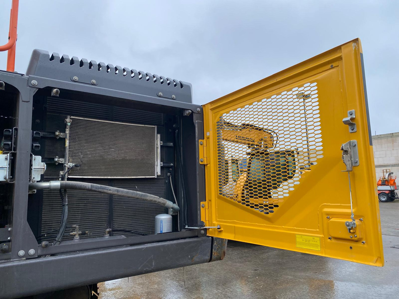 Гусеничный экскаватор Volvo EC300: фото 17