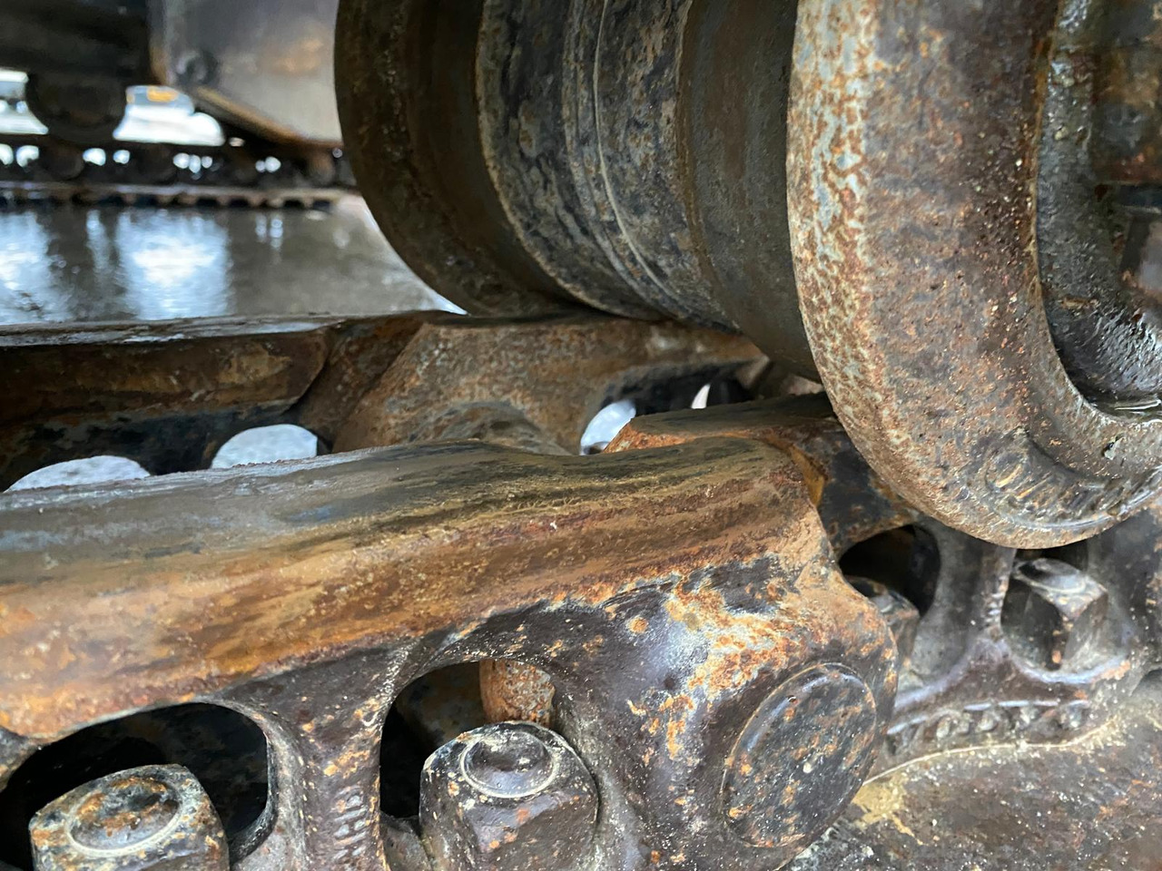 Гусеничный экскаватор Volvo EC300: фото 29