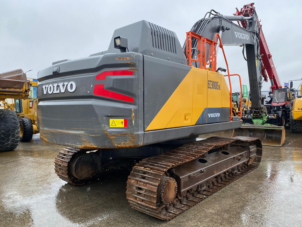 Гусеничный экскаватор Volvo EC300: фото 6