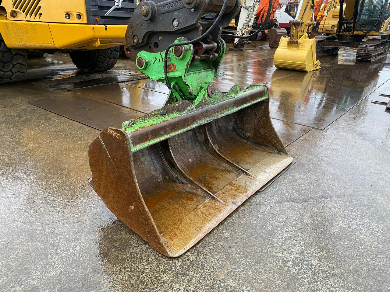 Гусеничный экскаватор Volvo EC300: фото 35