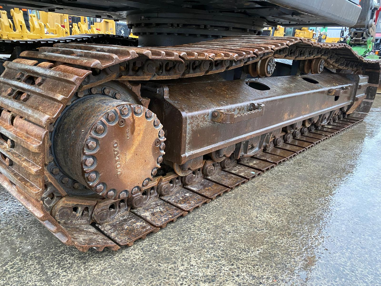 Гусеничный экскаватор Volvo EC300: фото 31