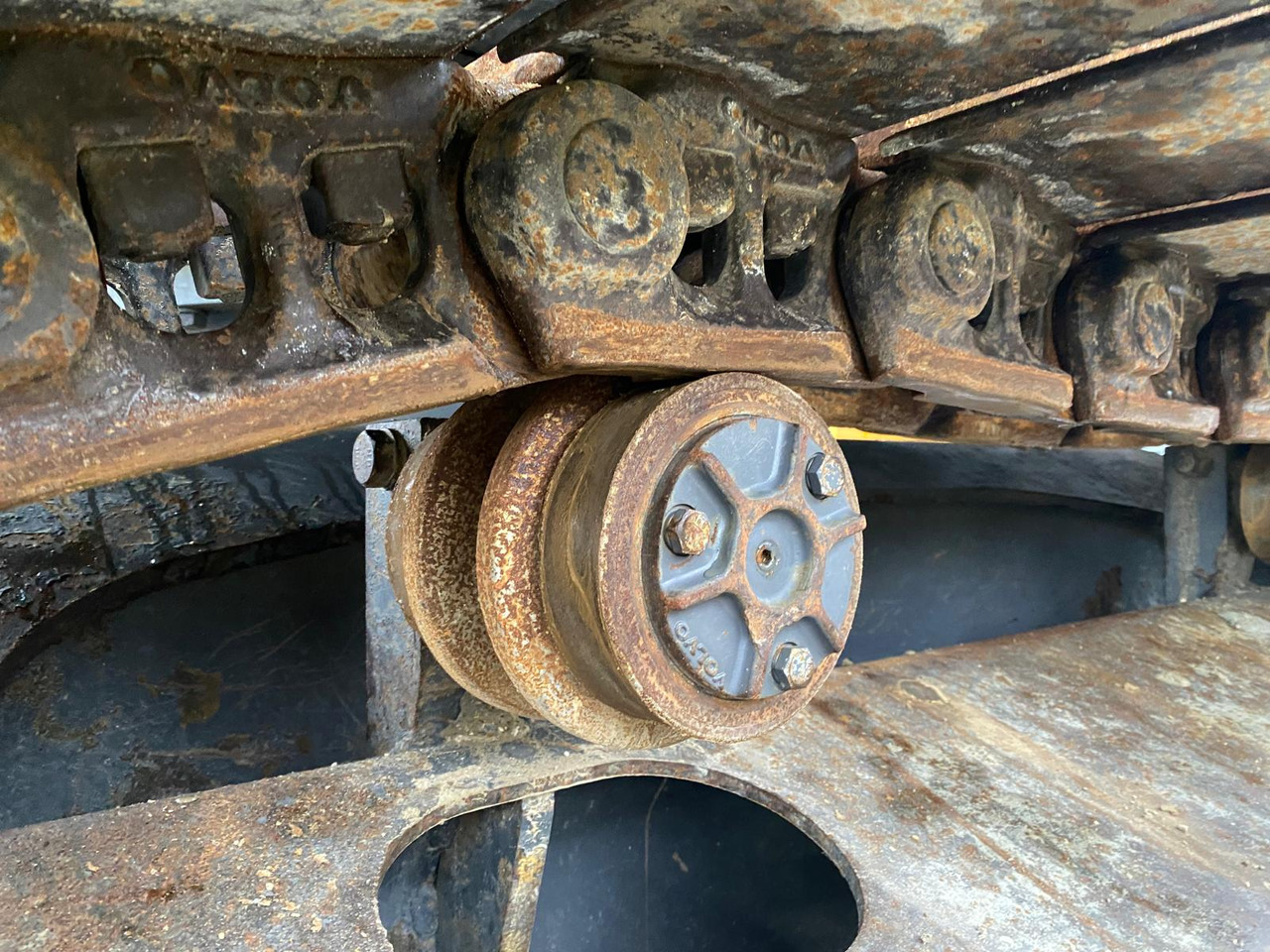 Гусеничный экскаватор Volvo EC300: фото 27