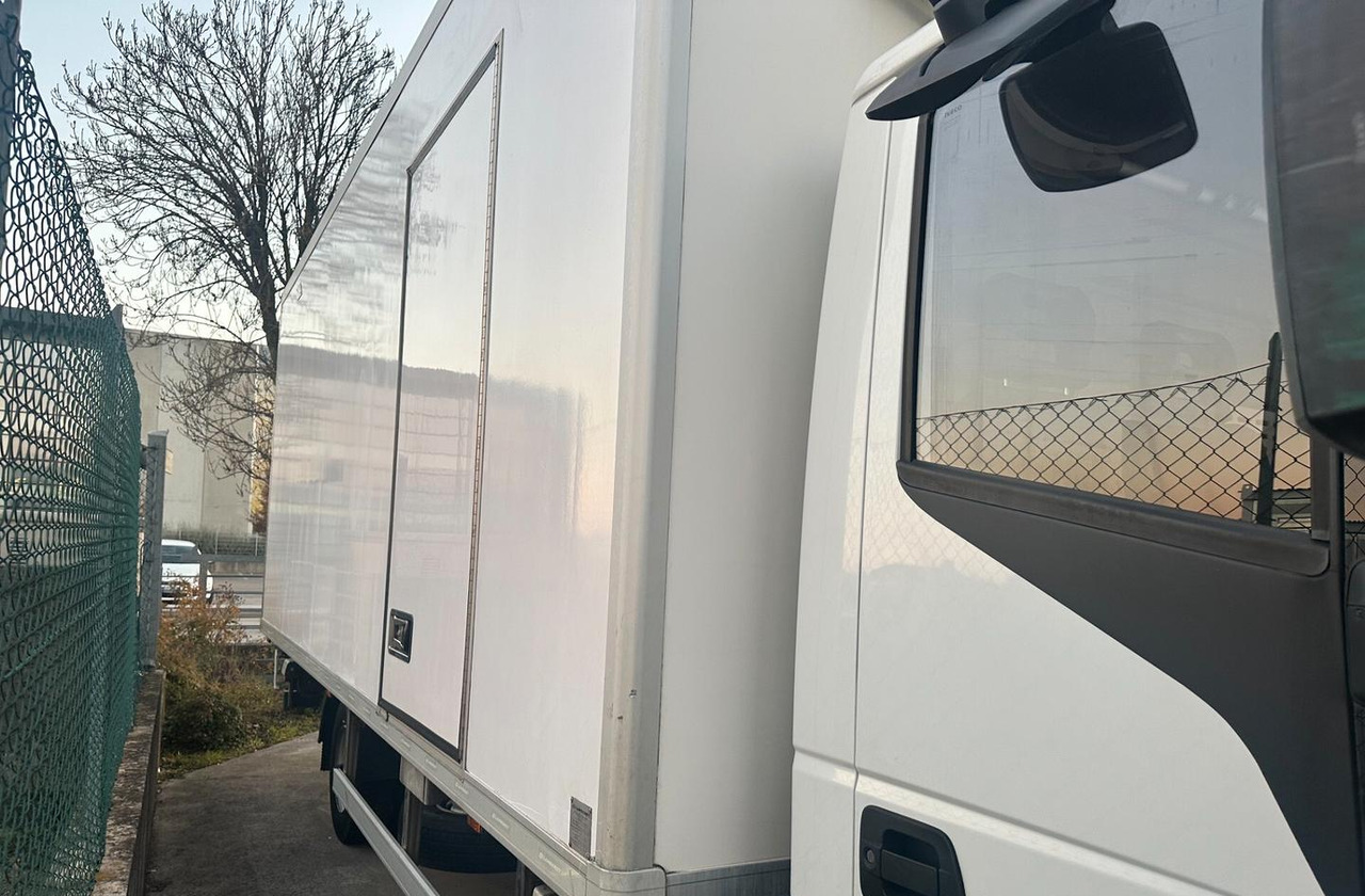 Iveco 75 E 19 P FURGONE ISOTERMICO E SPONDA - Рефрижератор: фото 5 Iveco 75 E 19 P FURGONE ISOTERMICO E SPONDA - Рефрижератор: фото 5