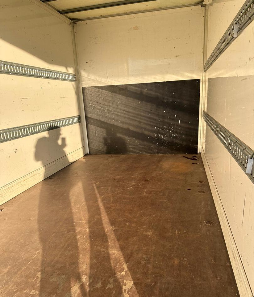 Volkswagen - Малотоннажный фургон: фото 5 Volkswagen - Малотоннажный фургон: фото 5