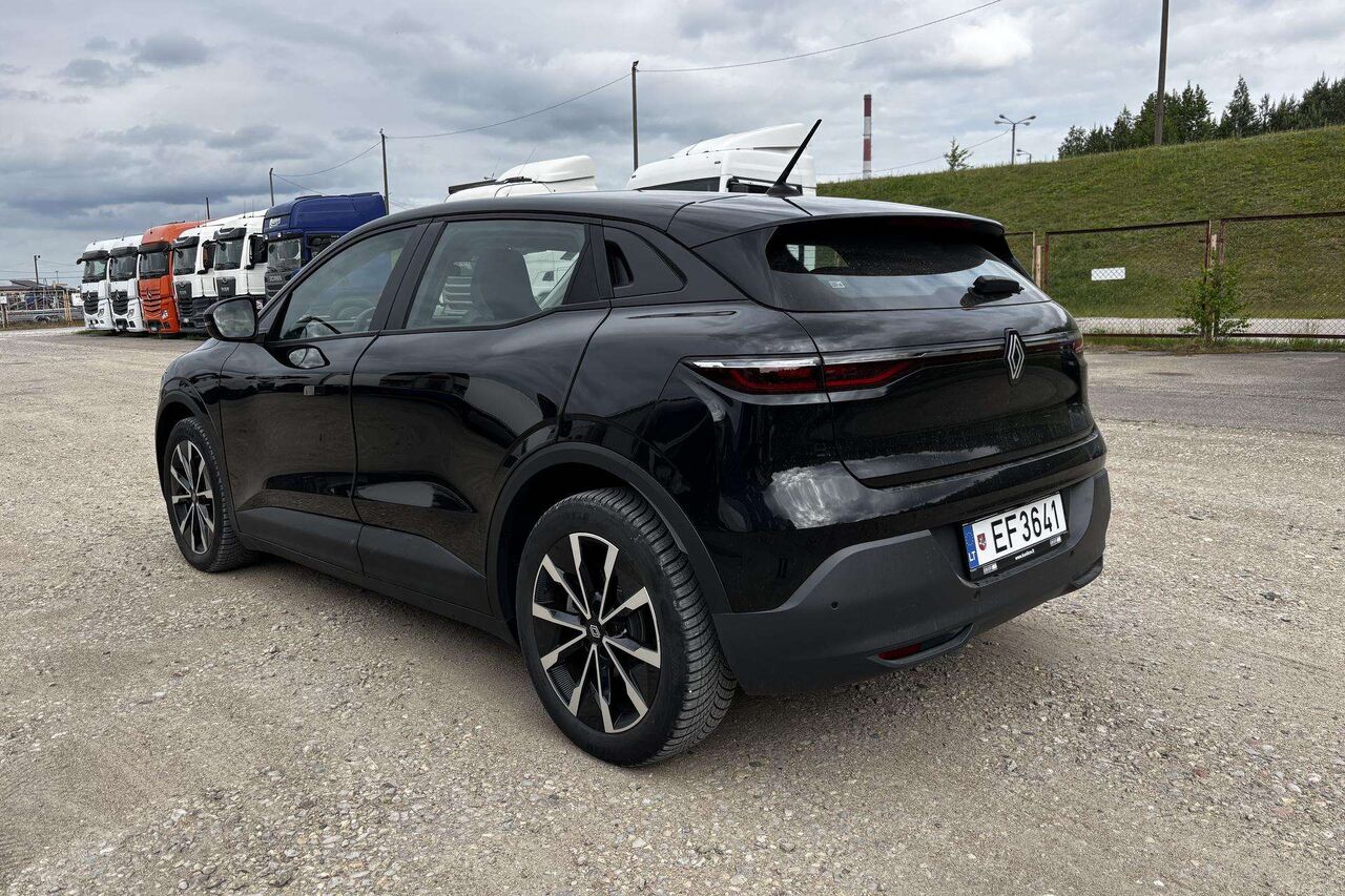 Renault Megane E-Tech - Хэтчбек: фото 3 Renault Megane E-Tech - Хэтчбек: фото 3