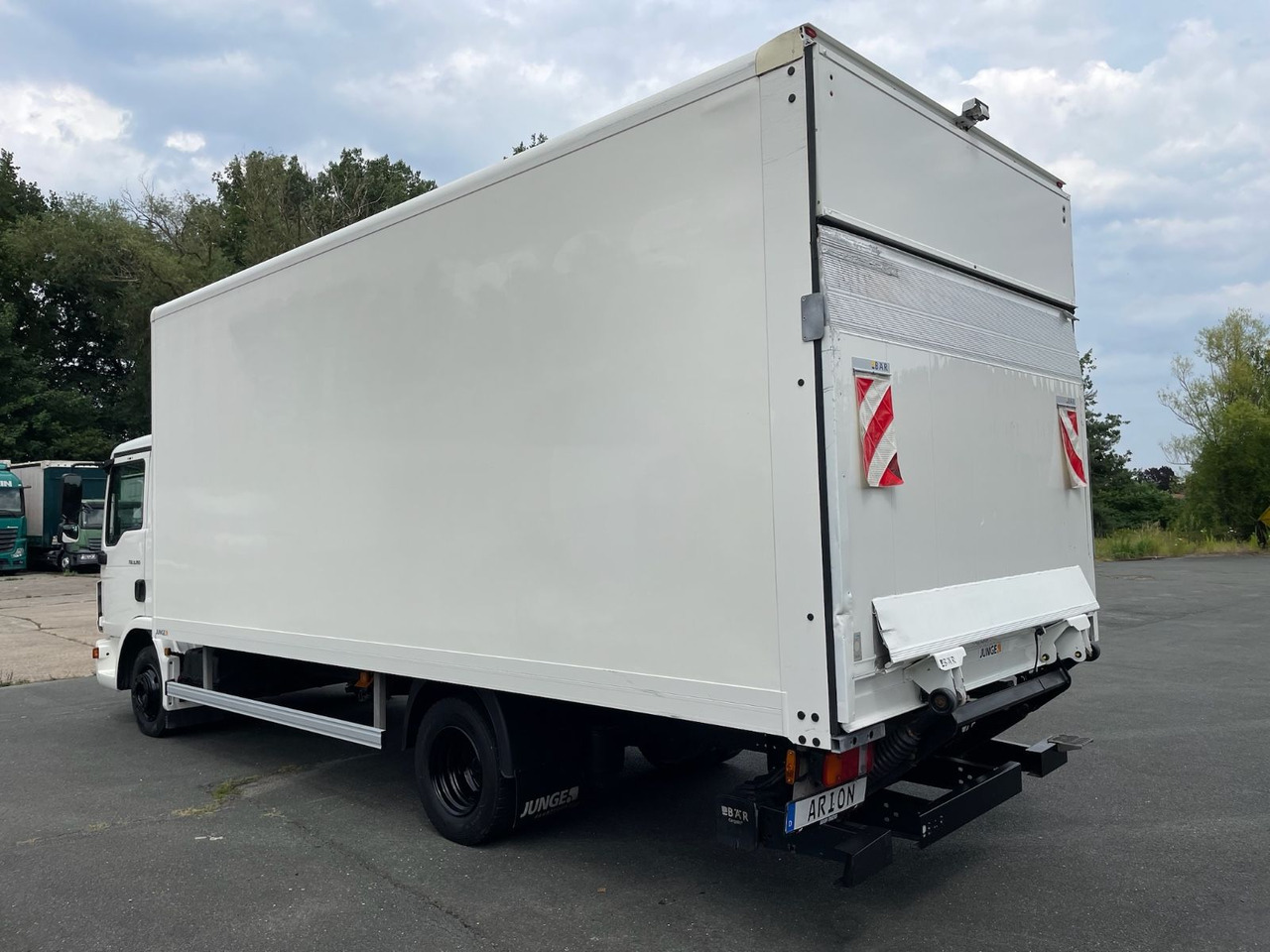 MAN TGL 8.190 4x2 BL Koffer/LBW/BÄR/AC/Kamera/EU6d - Малотоннажный фургон: фото 4 MAN TGL 8.190 4x2 BL Koffer/LBW/BÄR/AC/Kamera/EU6d - Малотоннажный фургон: фото 4