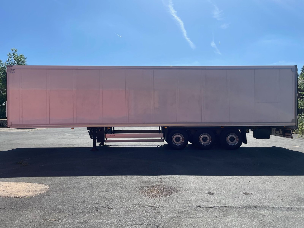 Schmitz Cargobull SCB*S3B /TÜV04-26/LikeNew/2195h/Multi-Temp/13,4m - Полуприцеп-рефрижератор: фото 4 Schmitz Cargobull SCB*S3B /TÜV04-26/LikeNew/2195h/Multi-Temp/13,4m - Полуприцеп-рефрижератор: фото 4
