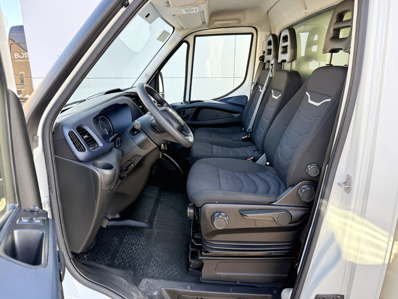 Iveco Daily 35C14V 2.3 Bakwagen automaat Airco Cruise Control Camera Meubelbak Foodtruck Camper XL - Цельнометаллический фургон: фото 5 Iveco Daily 35C14V 2.3 Bakwagen automaat Airco Cruise Control Camera Meubelbak Foodtruck Camper XL - Цельнометаллический фургон: фото 5