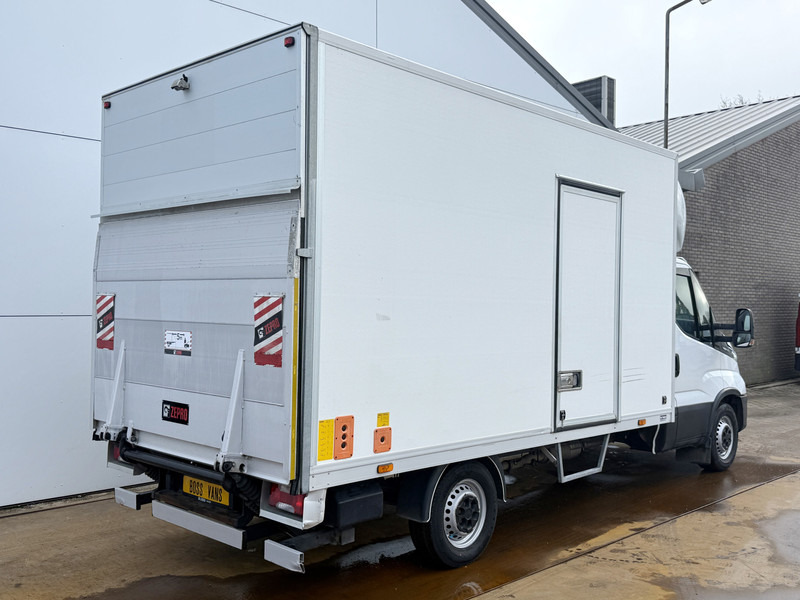 Iveco Daily 35S16 2.3 Automaat Laadklep LED Climate Control Cruise Control Standkachel Camera Navigatie Koffer Bakwagen Meubelbak - Малотоннажный фургон: фото 3 Iveco Daily 35S16 2.3 Automaat Laadklep LED Climate Control Cruise Control Standkachel Camera Navigatie Koffer Bakwagen Meubelbak - Малотоннажный фургон: фото 3