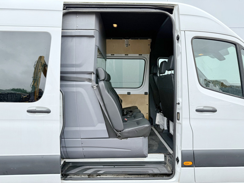 Mercedes-Benz Sprinter 319 1.9 CDI Automaat L3H2 Dubbele Cabine Mercedes ME MBUX Climate Control Camera Navigatie Trekhaak DOKA DC в лизинг Mercedes-Benz Sprinter 319 1.9 CDI Automaat L3H2 Dubbele Cabine Mercedes ME MBUX Climate Control Camera Navigatie Trekhaak DOKA DC: фото 11