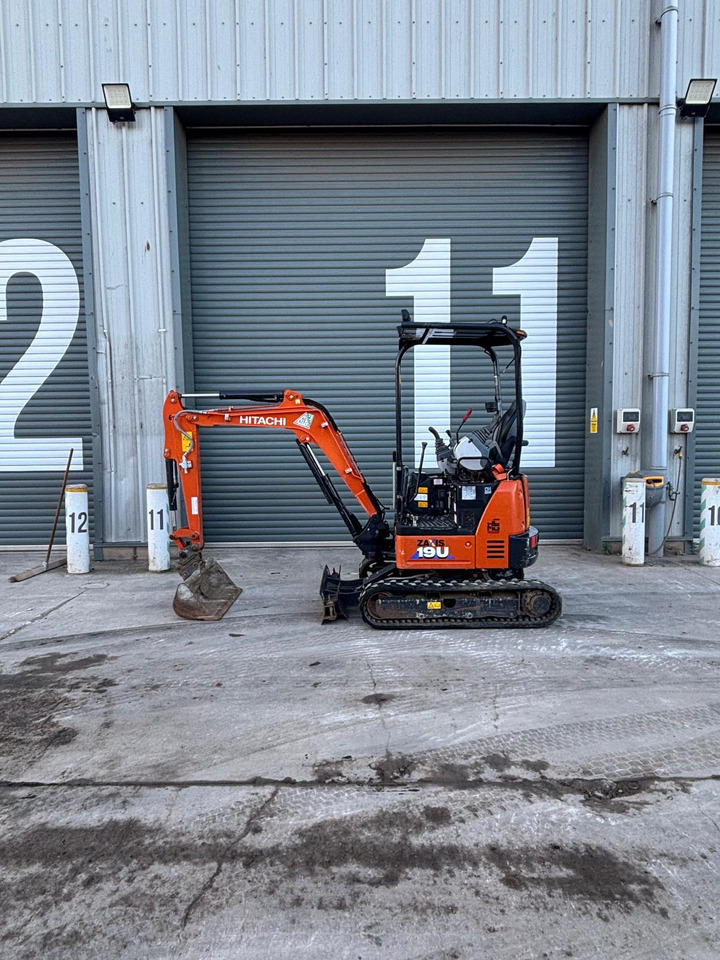 Hitachi ZX19U-6 - Мини-экскаватор: фото 2 Hitachi ZX19U-6 - Мини-экскаватор: фото 2