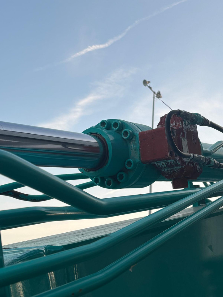 Гусеничный экскаватор Kobelco SK140SRLC-7: фото 13 Гусеничный экскаватор Kobelco SK140SRLC-7: фото 13