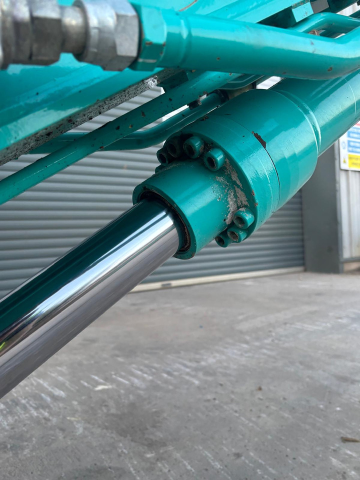 Гусеничный экскаватор Kobelco SK140SRLC-7: фото 12 Гусеничный экскаватор Kobelco SK140SRLC-7: фото 12