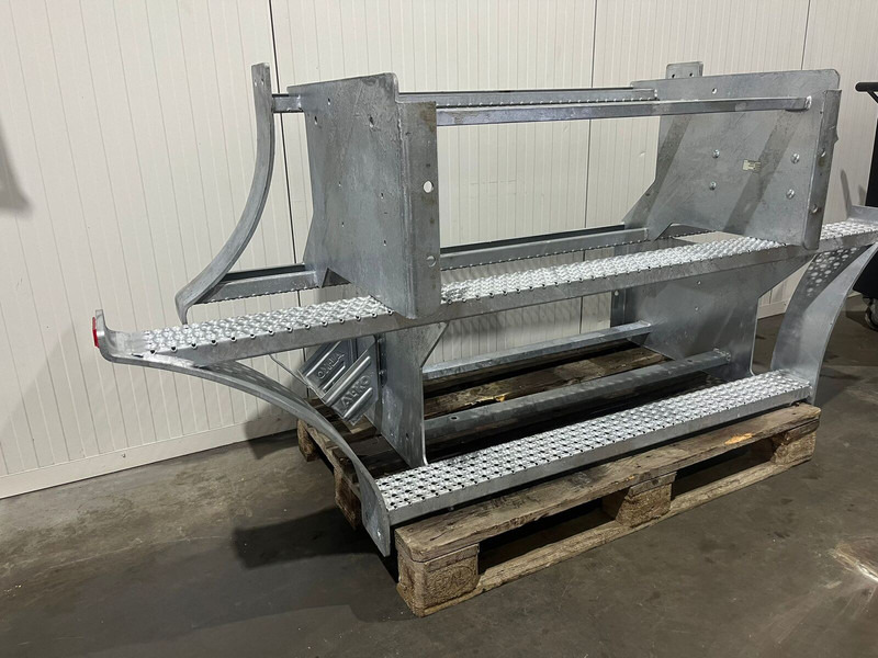 Liebherr - Кабина и интерьер: фото 3 Liebherr - Кабина и интерьер: фото 3