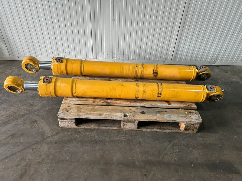 Liebherr R914B / A904C Li / LH24 M / LH26 M / A914 Li / A914B Li / R914 / R904C / LH26 EC - Гидравлический цилиндр: фото 1 Liebherr R914B / A904C Li / LH24 M / LH26 M / A914 Li / A914B Li / R914 / R904C / LH26 EC - Гидравлический цилиндр: фото 1