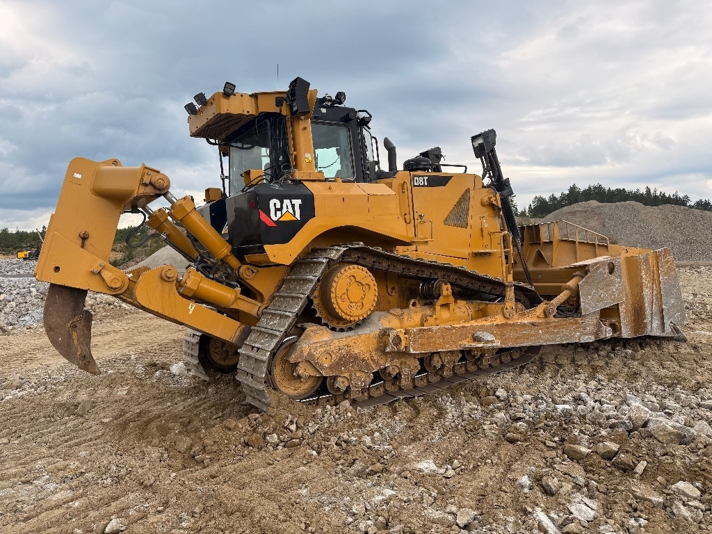 CAT D 8 T - Бульдозер: фото 1 CAT D 8 T - Бульдозер: фото 1