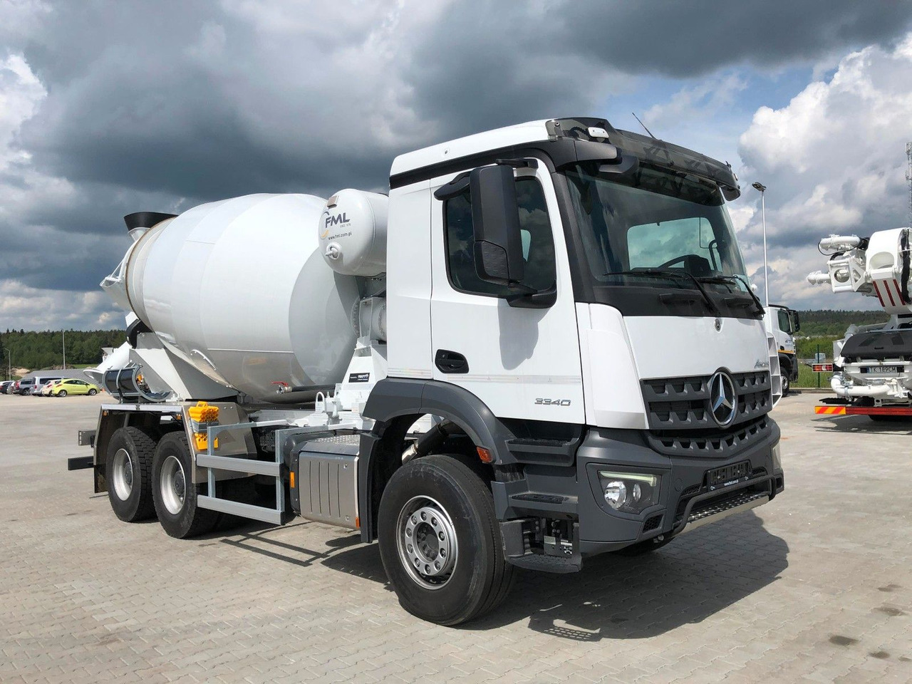 Mercedes-Benz AROCS 3340 FML 8M3 - Автобетоносмеситель: фото 1 Mercedes-Benz AROCS 3340 FML 8M3 - Автобетоносмеситель: фото 1