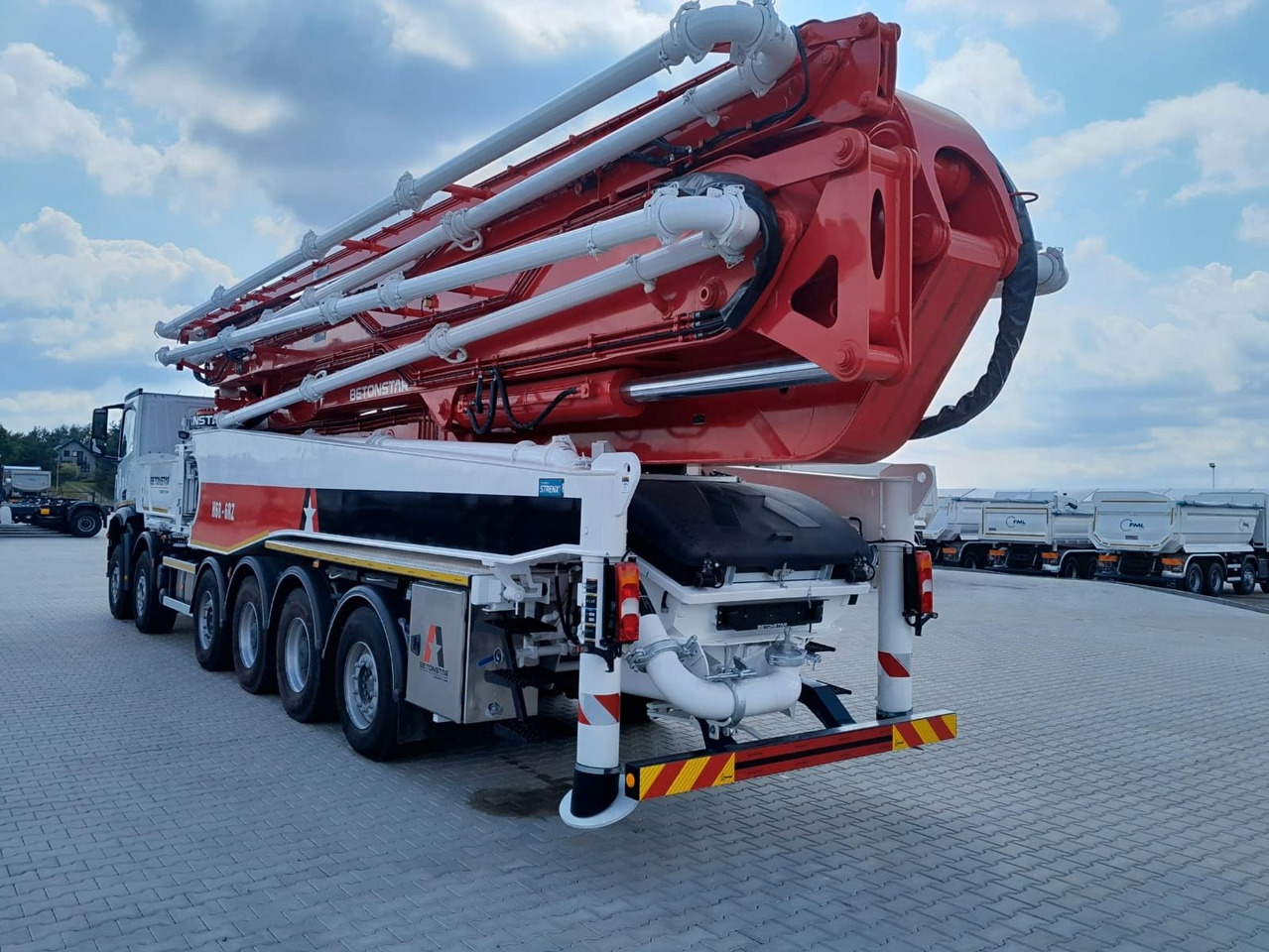 Mercedes-Benz AROCS 4451 BETONSTAR H68.20-6RZ - Автобетононасос: фото 3 Mercedes-Benz AROCS 4451 BETONSTAR H68.20-6RZ - Автобетононасос: фото 3