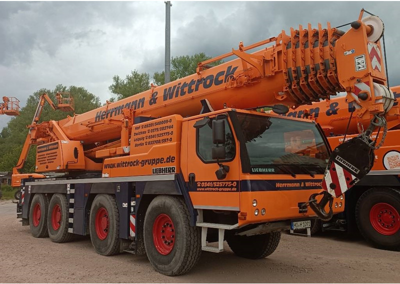 Liebherr LTM 1090-4.2 - Вседорожный кран: фото 1 Liebherr LTM 1090-4.2 - Вседорожный кран: фото 1