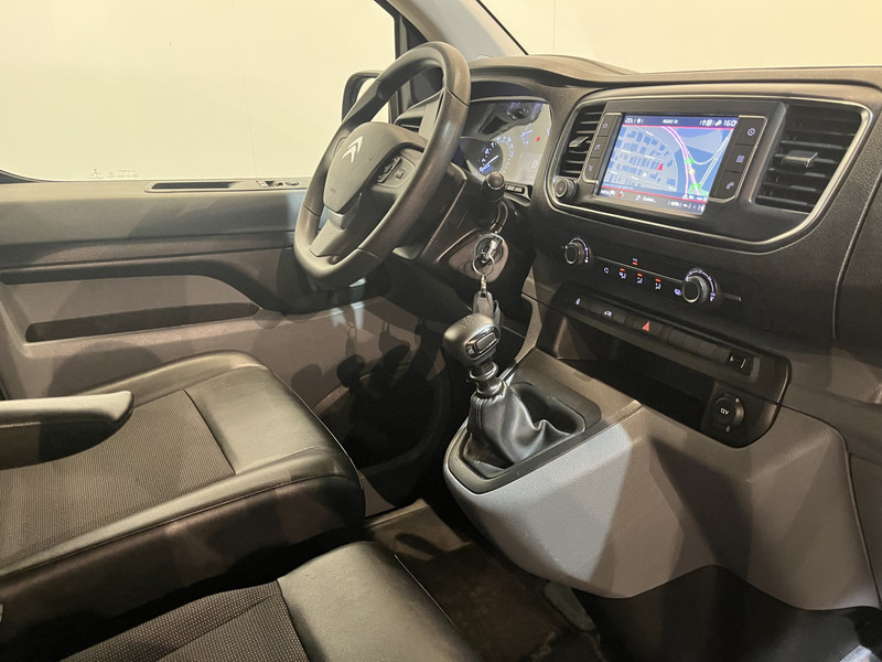 Citroën Jumpy 2.0 BlueHDI L2 120 PK / Euro 6 / Airco / Cruise Control / CarPlay / PDC / Navigatie / 3-Zits - Легковой фургон: фото 3 Citroën Jumpy 2.0 BlueHDI L2 120 PK / Euro 6 / Airco / Cruise Control / CarPlay / PDC / Navigatie / 3-Zits - Легковой фургон: фото 3