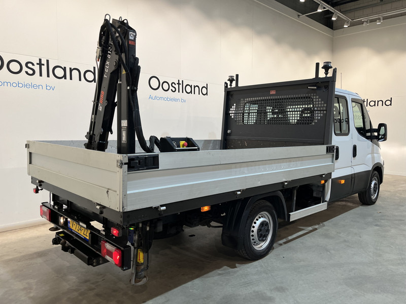 Малотоннажный бортовой грузовик Iveco Daily 35S18D 3.0 375 Automaat Open Laadbak / Hiab Kraan / Euro 6 / Trekhaak 3500 KG / Airco / Camera / Navigatie / 3-Zits / 67.000 KM !!: фото 18