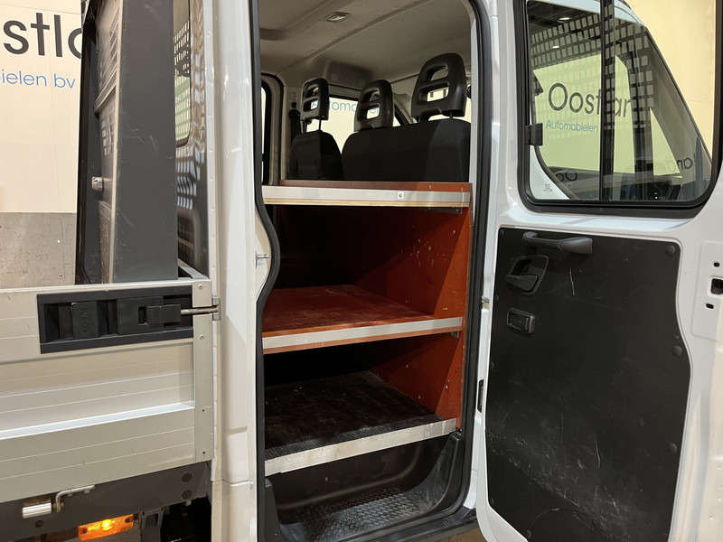Малотоннажный бортовой грузовик Iveco Daily 35S18D 3.0 375 Automaat Open Laadbak / Hiab Kraan / Euro 6 / Trekhaak 3500 KG / Airco / Camera / Navigatie / 3-Zits / 67.000 KM !!: фото 11