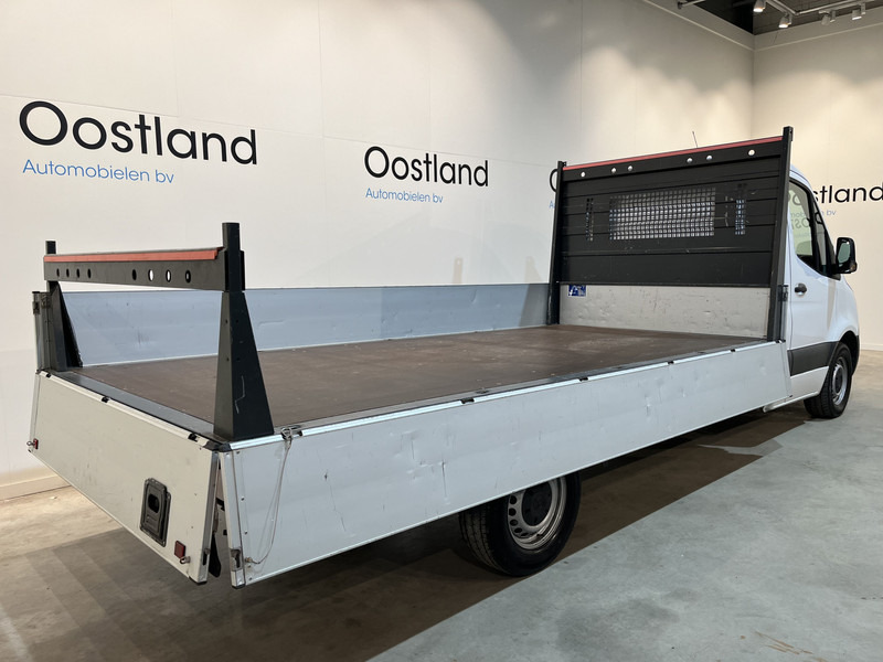 Mercedes-Benz Sprinter 315 CDI L3 RWD Open Laadbak / Euro 6 / Airco / MBUX / CarPlay / Navigatie / 3-Zits / 75.200 KM !! / BPM VRIJ !! - Малотоннажный бортовой грузовик: фото 2 Mercedes-Benz Sprinter 315 CDI L3 RWD Open Laadbak / Euro 6 / Airco / MBUX / CarPlay / Navigatie / 3-Zits / 75.200 KM !! / BPM VRIJ !! - Малотоннажный бортовой грузовик: фото 2