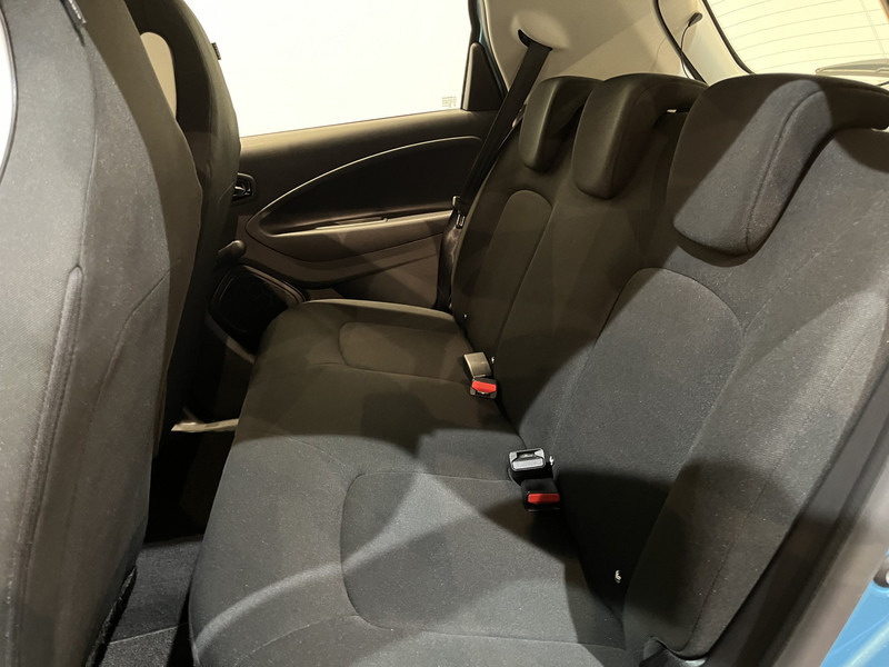 Renault ZOE R110 Life 52 kWh (Accuhuur) / Carplay / Airco / Cruise Control / 100% elektrisch / 31.200 KM !! Prijs ex BTW € 7.850,- - Хэтчбек: фото 5 Renault ZOE R110 Life 52 kWh (Accuhuur) / Carplay / Airco / Cruise Control / 100% elektrisch / 31.200 KM !! Prijs ex BTW € 7.850,- - Хэтчбек: фото 5
