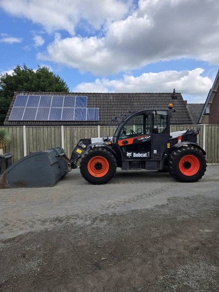 Bobcat TL 38.70 HF AGRI  - Телескопический погрузчик: фото 1 Bobcat TL 38.70 HF AGRI  - Телескопический погрузчик: фото 1