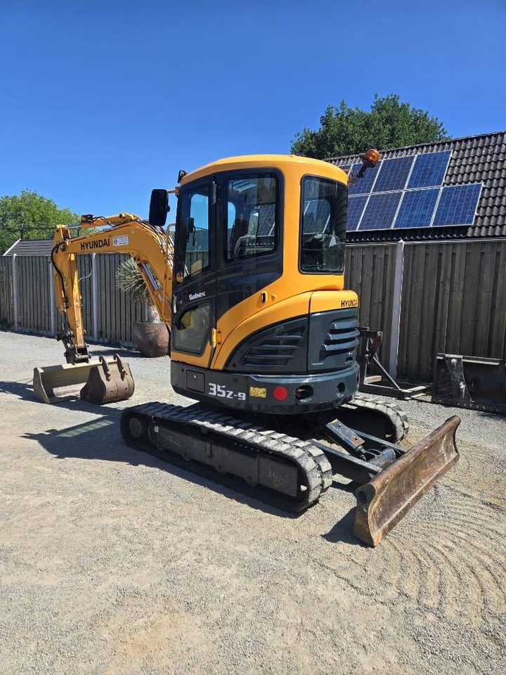 Hyundai Robex 35 Z-9 - Мини-экскаватор: фото 2 Hyundai Robex 35 Z-9 - Мини-экскаватор: фото 2